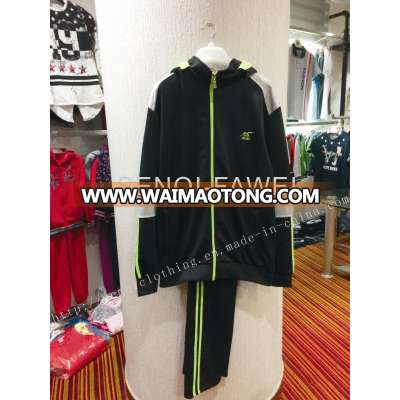 Man Sports Wear Style Sports Clothes Suits in Leisure Clothing Fw-8646